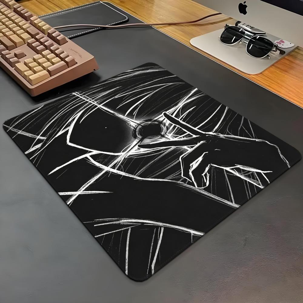 Schwarz-weiße Linien, Gothic-G – Gaming Accessories White Bewertung und Preis